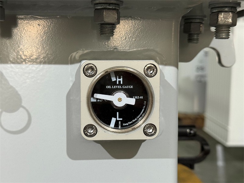 Oil Level Indicator Oil Level Indicator